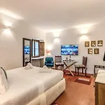 Maya Rhome Trastevere Apartment Rom