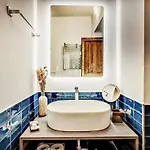 Maya Rhome Trastevere Rom