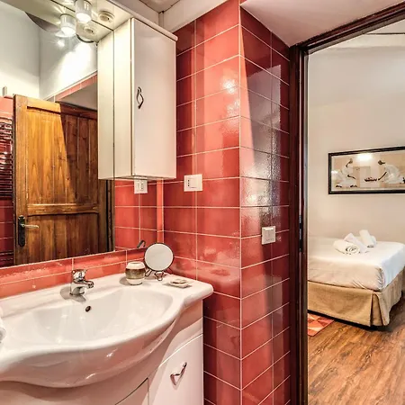 Maya Rhome Trastevere *