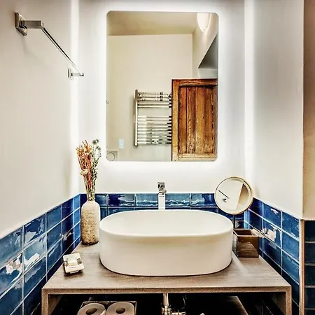Maya Rhome Trastevere Рим